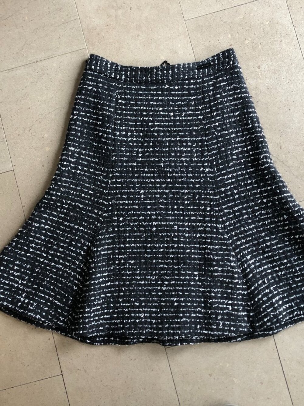 Gorgeous Pink Tartan Black + White A-line Tweed skirt-Size 0